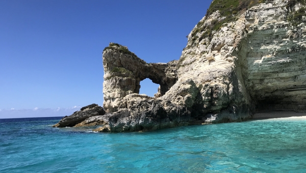 Discover the Hidden Gems of Paxos and Antipaxos on a Day Trip from Corfu