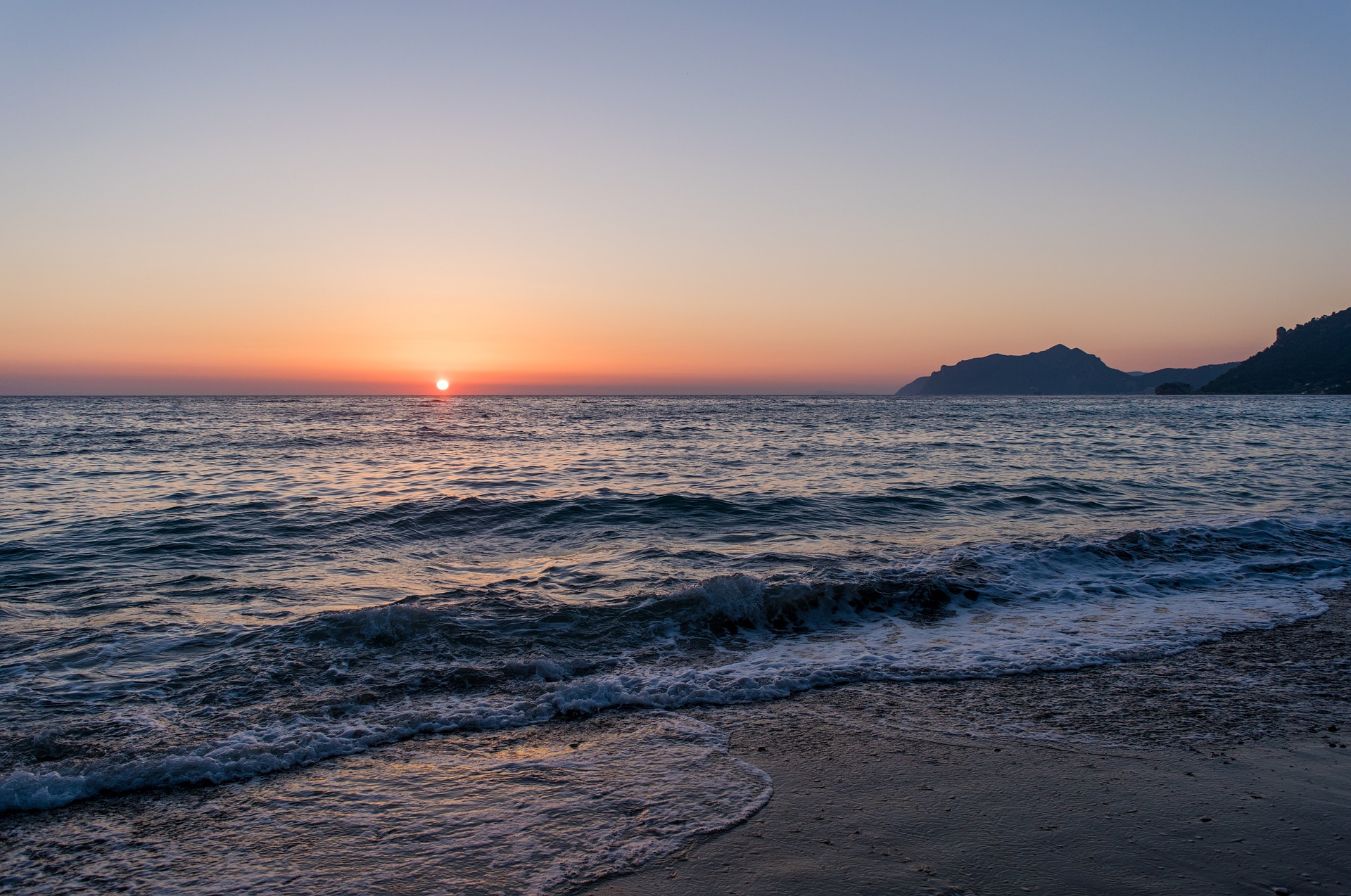 Tria Adelphia Beaches